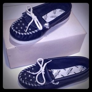👢Girls mini Tonka moccasins black size 13 girls